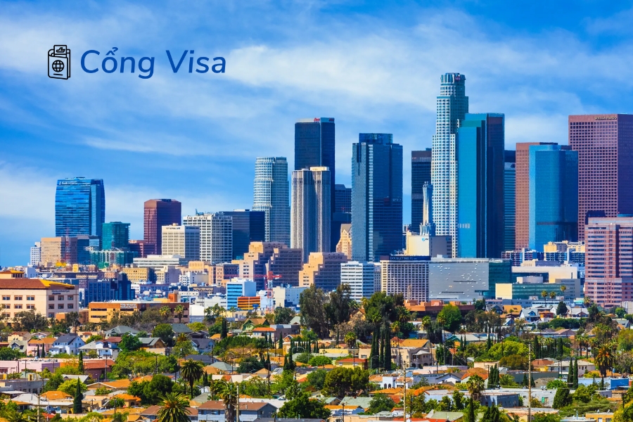 Little Saigon ở Orange County là trung tâm văn hóa và cộng đồng người Việt lớn nhất