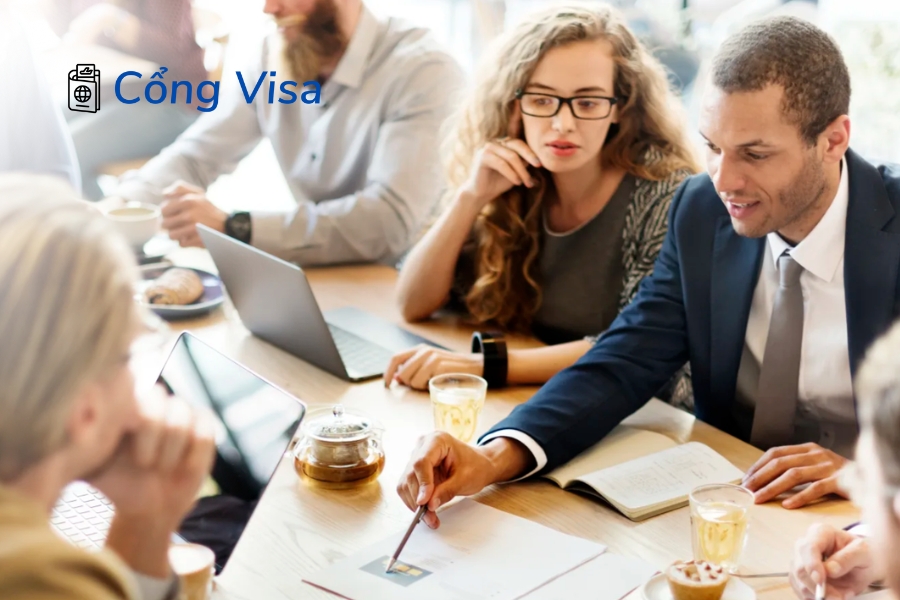 Người nhập cư tại Mỹ thường gặp nhiều thách thức đặc thù khi tìm việc làm