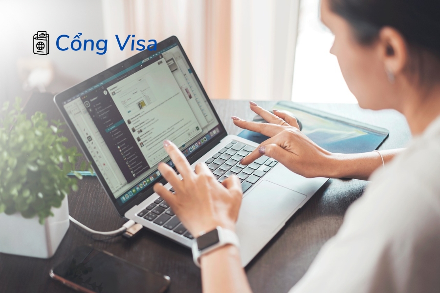 Bạn có thể tra cứu miễn phí tình trạng visa Mỹ qua cổng trực tuyến CEAC