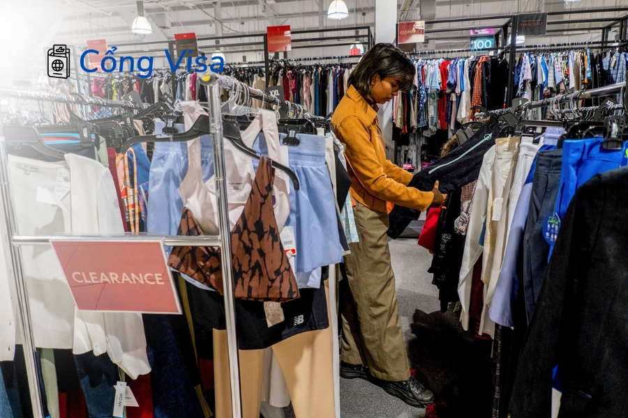 Mỹ dùng sales tax vì phân quyền bang, thói quen tiêu dùng, chi phí chuyển đổi cao và lợi ích chính trị địa phương