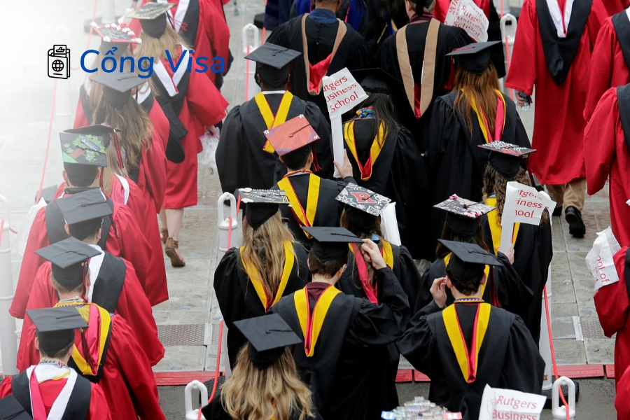 Texas có chi phí sinh hoạt thấp hơn trung bình quốc gia, đặc biệt ở Houston, San Antonio và Dallas-Fort Worth